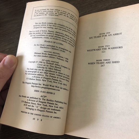 Pearls of Lutra (A Novel of Redwall) by: Brain Jacques paperback book - Picture 3 of 6